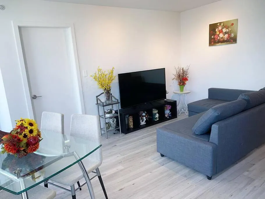 Appartamento Downtown 3Br/2Ba+Views+Skytrain+Free Parking Vancouver