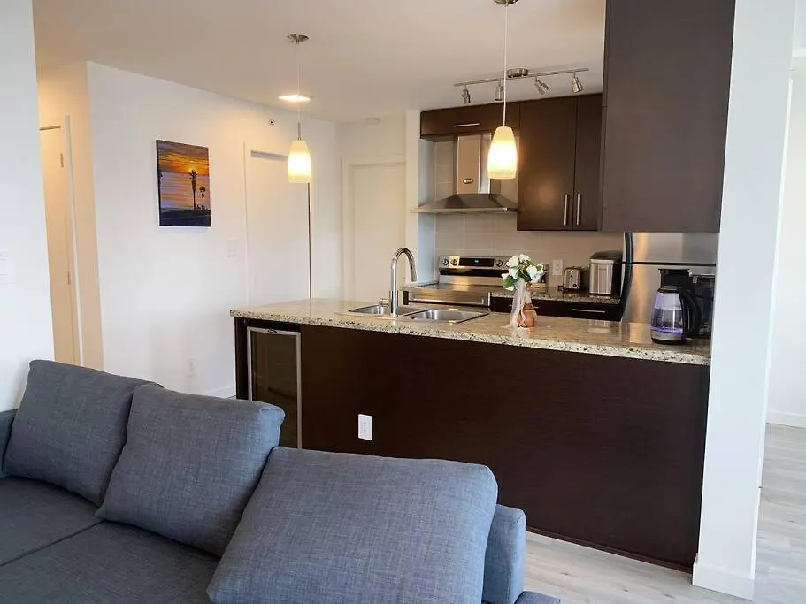 Appartamento Downtown 3Br/2Ba+Views+Skytrain+Free Parking Vancouver
