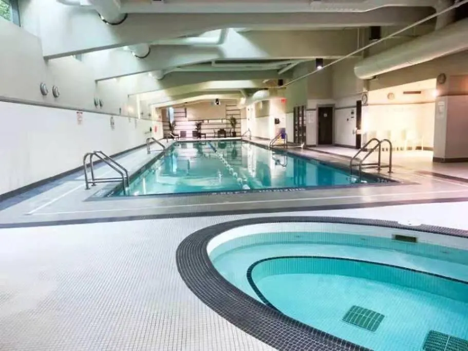 Downtown 3Br/2Ba+Views+Skytrain+Free Parking Apartment Vancouver Canada
